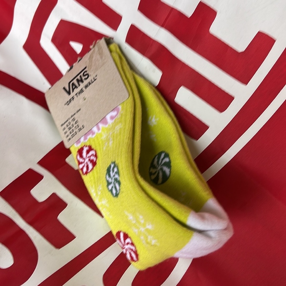 VANS “Off The Wall” Women’s socks  
NWT - Picture 2 of 16